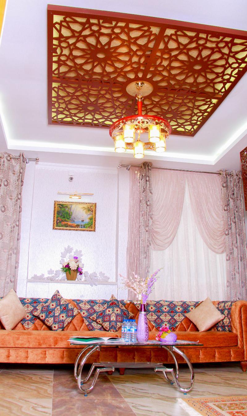 Mildom Hotel Баку Экстерьер фото