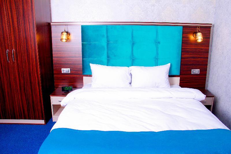 Mildom Hotel Баку Экстерьер фото